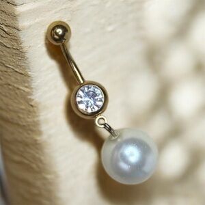 Elegant Gold and Pearl Drop Belly Ring
